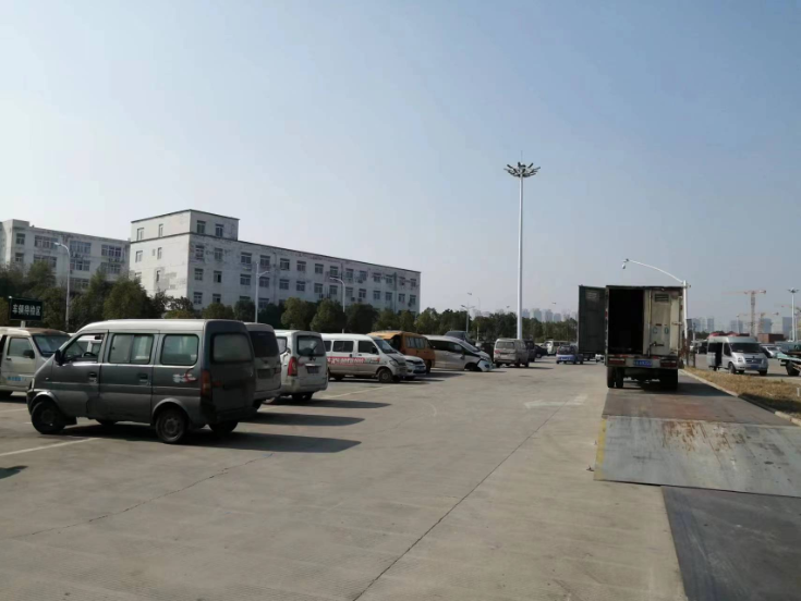 汽车报废才几百块，为啥没人拉去卖废铁？来长清区报废车回收公司